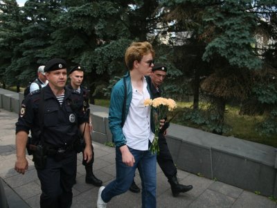 На организатора акции к годовщине войны в Москве Максима Лыпканя оказывают психологическое и физическое давление в СИЗО