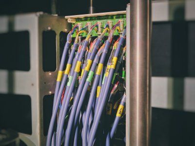 Госдума приняла новые законы о распространении информации. Что это значит?